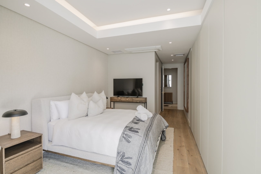 4 Bedroom Property for Sale in Fresnaye Western Cape